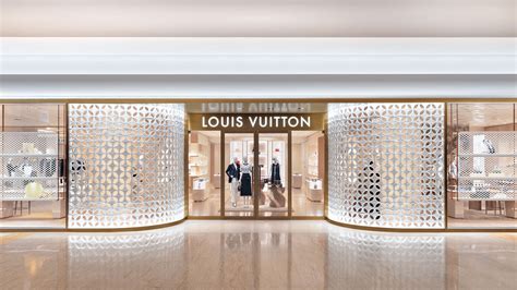 louis vuitton jakarta plaza.